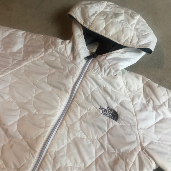 The North Face, White Quilted Jacket, Size Small - Picture 5 of 8